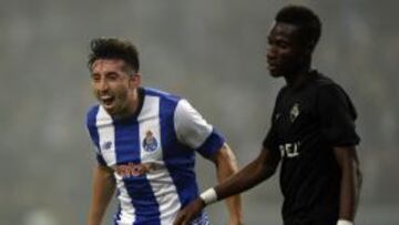 Hector Herrera celebra el tercer gol del partido. 