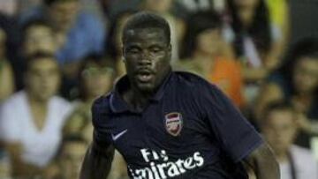 Eboue en la presentación del Valencia
