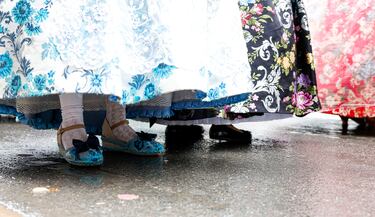 Este miércoles, 19 de marzo y día de San José, se celebrará el emocionante "Día de la Cremà" en las Fallas de Valencia, donde más de 700 monumentos que los artistas falleros han levantado por toda la ciudad arderán en un espectáculo impresionante. Marcando el broche de oro de la fiesta más emblemática de Valencia y una de las más multitudinarias de toda España. La noche se iluminará con fuegos artificiales.