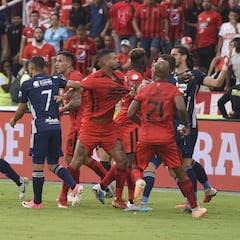 El golazo de Cardona se queda corto para América ante el DIM