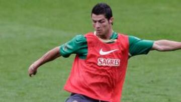 <b>YA LO TIENE DECIDIDO. </b>Cristiano Ronaldo no comunicará su decisión hasta después de la Eurocopa.