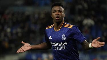 Vinicius festeja el tanto que abrió el marcador.