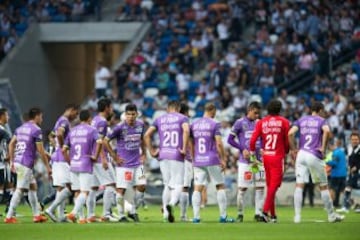 Los dirigentes potosinos se llevaron el equipo al sureste del país, manteniendo la historia deportiva, pero con nueva imagen y nombre, ahora como Chiapas FC.