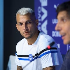 Uzuni se despide del Granada con un dardo y Stoichkov está a un paso