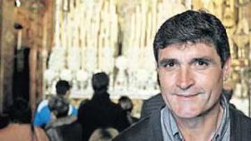 <b>SORPRENDIDO. </b>Juande Ramos quedó completamente asombrado por la belleza del palio de La Macarena.