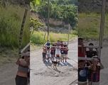 Vídeo: Niños se hacen viral por este gran gesto al querer jugar futbol
