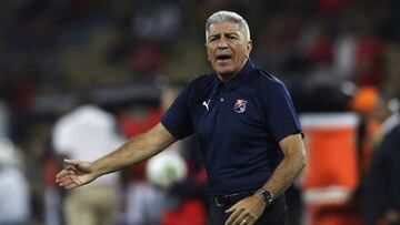 Octavio Zambrano, ex DT del DIM que no brilló en el FPC