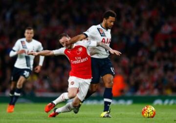 Las mejores imágenes del clásico de Londres en Arsenal y Alexis en el Emirates Stadium.