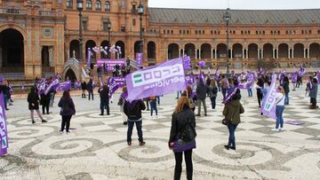 Archivo - Acto por el 8M convocado por CCOO en la Plaza de Espa&ntilde;a, en marzo de 2021.