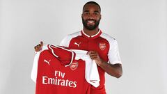 Alexis usa el fichaje de Lacazette para pedir un aumento de locos