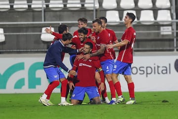 Rubén Mesa festeja el 1-1