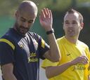 Iniesta: "El equipo quiere que Guardiola continúe"