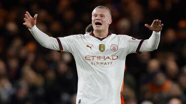 Soccer Football - FA Cup - Fifth Round - Luton Town v Manchester City - Kenilworth Road, Luton, Britain - February 27, 2024 Manchester City's Erling Braut Haaland celebrates scoring their second goal Action Images via Reuters/Peter Cziborra
