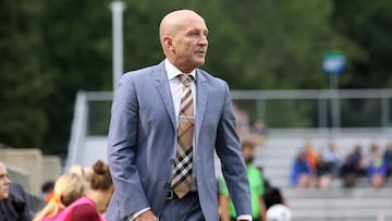 El entrenador fue despedido y ya no asumir&aacute; m&aacute;s su puesto como DT de North Carolina Courage en la NWSL tras ser acusado de coerci&oacute;n sexual.