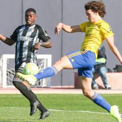 El Cádiz busca en la cantera el repuesto de Quezada