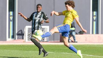 El Cádiz busca en la cantera el repuesto de Quezada