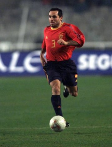 Sergi en un partido de la 'Roja' ante Portugal (2002)  