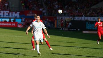 Rafael Santos Borré jugó su primer partido en la Bundesliga de Alemania.