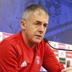 Lucas Alcaraz: "Yo elijo antes los jugadores que la formación"