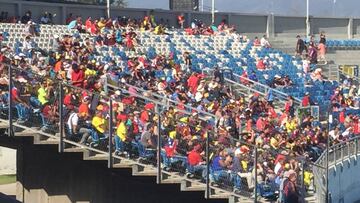 La gran fiesta de los hinchas colombianos que animó a El Teniente