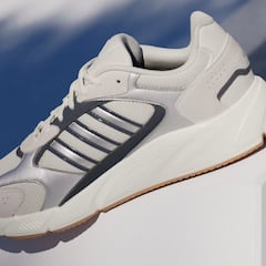 Estas zapatillas de Adidas están volando en Amazon gracias a su estilo llamativo y su precio imbatible