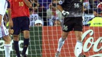 El exguardameta, Fabien Barthez, durante la Eurocopa del año 2000.