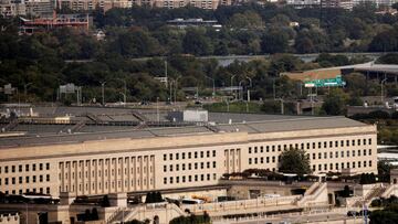 FOTO DE ARCHIVO: El edificio del Pent&aacute;gono se ve en Arlington, Virginia, Estados Unidos, el 9 de octubre de 2020. 