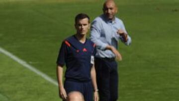 27/09/15 PARTIDO PRIMERA DIVISION
SPORTING DE GIJON - BETIS
PEPE MEL DEVUELVE BALON