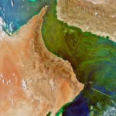 NASA images that reveal the true color of the oceans