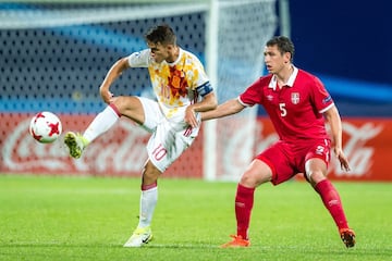 Milos Veljkoviæ y Denis Suárez.