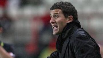 <b>ENFADO. </b>Gracia estalló el pasado sábado tras perder ante el Cartagena por las decisiones arbitrales.