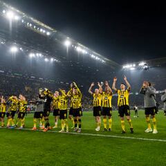 El Dortmund golea con dobletes de Haller y Reus y es líder