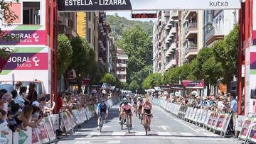 Imagen de una llegada en la Vuelta a Navarra.