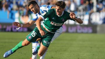 Oier Luengo of Amorebieta and Fede Vico of Leganes fight for the ball during Spanish second league, Liga SmartBank football match played between CD Leganes and SD Amorebieta at Municipal de Butarque stadium, in Leganes, Madrid, on September 18, 2021.
 AFP