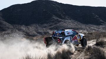 201 AL ATTIYAH Nasser (qat), BAUMEL Mathieu (fra), Toyota Gazoo Racing, Toyota GR DKR Hilux, FIA W2RC, action during the Stage 3 of the Sonora Rally 2023, 3rd round of the 2023 World Rally-Raid Championship, around Penasco on April 26th, 2023 in Penasco, Mexico