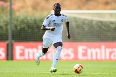 Edad: 19 | Posición: Defensa central | Valor de mercado: 1,00 mill. €