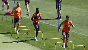 19/05/21  ELCHE  ENTRENAMIENTO 
 LUCAS BOYE , MFULU , RIGONI 