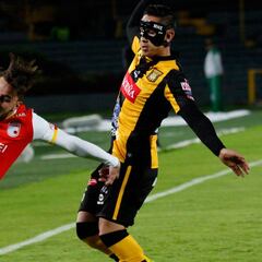 Santa Fe no puede con The Strongest y fracasa en Copa