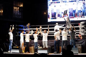 Joaquín Reyes volvió a ser el maestro de ceremonias, aunque esta vez acompañado por Jonathan Alonso. Rostros como Amaya Valdemoro, Javier Pagudo, Martín Barreiro o Jimmy Barnatán no quisieron perderse el show. Hubo boxeo con Jennifer Miranda, Samuel Carmo