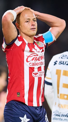 Javier Chicharito Hernandez of Guadalajara during the 10th round match between Pumas UNAM and Guadalajara as part of the Liga BBVA MX, Torneo Clausura 2025 at Olimpico Universitario Stadium, on March 01, 2025 in Mexico City, Mexico.
