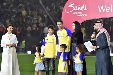 El detalle de Georgina de 440 euros en la presentación de Cristiano en Arabia Saudí