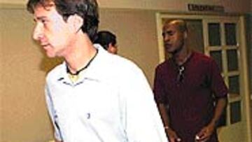 <b>LOS NUEVOS</B>. Alfonso y Assunçao estuvieron con la plantilla.