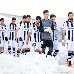 Aprobados y suspensos del Levante: Cárdenas se confirma