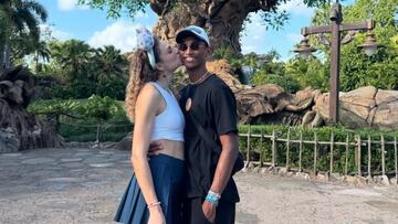 “La fama no me incomoda, pero no me encanta; fuera de Chile vivo más concentrada”