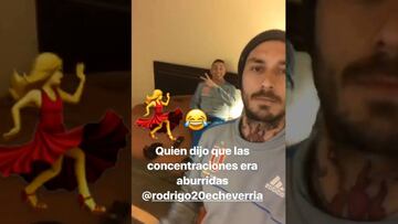 Pinilla mostró su animada concentración con Echeverría