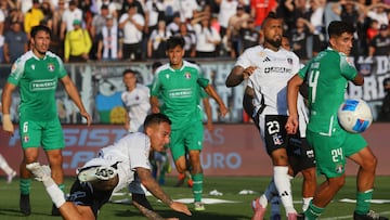 Futbol, Colo Colo vs Audax Italiano
Fecha 30, Liga de primera 2025.
El jugador de Colo Colo Javier Correa es fotografiado durante un partido de la liga de primera contra Audax Italiano disputado en el estadio Monumental de Santiago, Chile.
07/12/2025
Jonnathan Oyarzun/Photosport
Football, Colo Colo vs Audax Italiano
30th turn, 2025 First division league.
Colo Colo’s player Javier Correa is pictured during first division league match against Audax Italiano at the Monumental stadium in Santiago, Chile.
07/12/2025
Jonnathan Oyarzun/Photosport