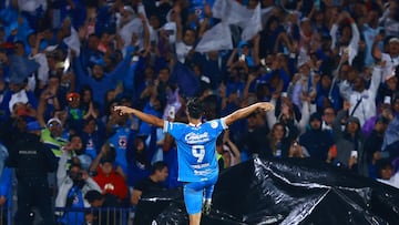 Angel Sepulveda celebrates his goal 5-0 of Cruz Azul during the final leg match between Cruz Azul and Vancouver Whitecaps as part of the CONCACAF Champions Cup 2025, at Olimpico Universitario Stadium on June 01, 2025 in Mexico City, Mexico.