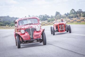 Los pilotos de Fórmula E Bruno Senna y Jerome D'Ambrosio visitaron el rancho El Casco que una vez fue la residencia de verano de Fangio y ahora es un hotel y spa, y pudieron conducir cuatro de los coches clásicos de competición del gran Manuel Fangio en el circuito Autódromo que el propio Fangio diseñó, antes de tener una visita guiada por el museo donde se reunieron con los medios de comunicación.