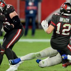 Picks: Tom Brady won't; Aaron Rodgers will