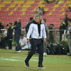 Alberto Gamero: “Dios manda en los penales”